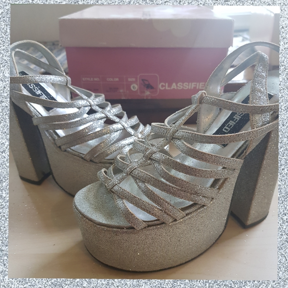 Vintage y2k silver glitter platform sandal heels 6